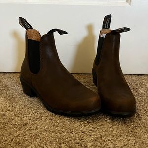 New Blundstone #1673